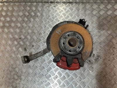 Поворотный кулак правый перед mercedes w205 c205 купе 2.0 cgi фото №1