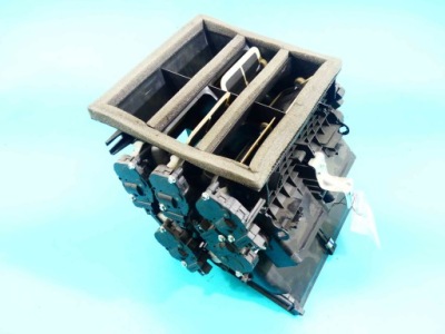 Впуск воздуха отопителя porsche cayenne ii 7p5 фото №1