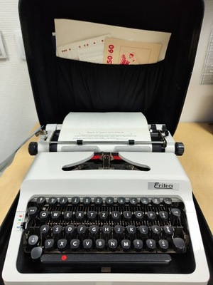 Maszyna do pisania ERIKA 50 super stan, walizka