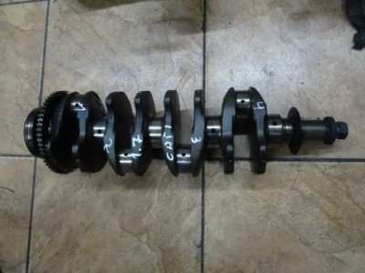 Opel 1.7cdti wał колінчастий фото №1