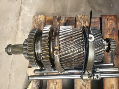 Вал коробки передач муфта вилка grs905 r scania r 1776321 фото №1