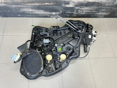 Механізм скло динамік лівий jeep compass ii 2017- 68243944aa фото №1