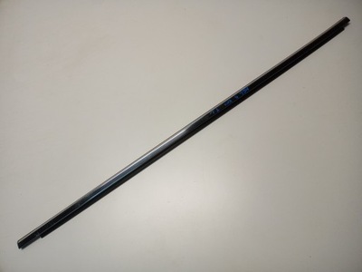 Молдинг ущільнювач лівий задня хром renault megane iv kombi фото №1