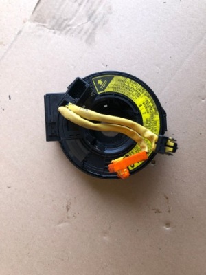 Toyota avensis ii t25 стрічка подушка безпеки 2003-2006 фото №1