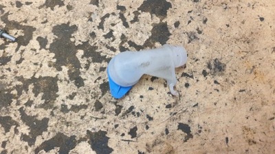 Suzuki ignis ii заливная горловина бачок омывателя фото №1