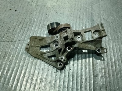 Кронштейн генератора renault clio iv 12- 688308001r 1.5 dci фото №1