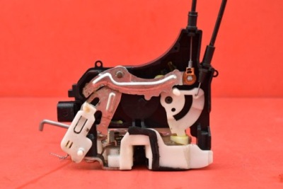 Замок дверь правый задняя mitsubishi lancer viii 5d hb фото №1