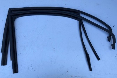 Skoda rapid прокладка дверь левый задняя 5ja839431 фото №1