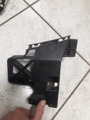 Mazda 3 03-06 бампер перед направляющая pod решётка радиатора правый фото №1