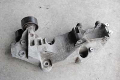 Laguna iii кронштейн натяжитель генератора 8200527320 фото №1