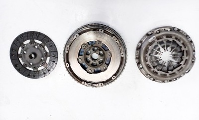 Сцепление dwumsowe renault megane iv 302053062r фото №1