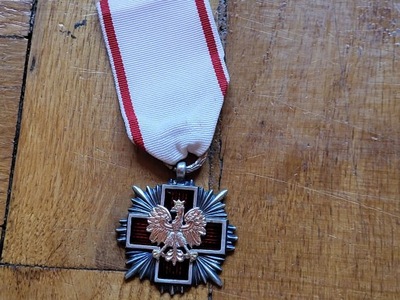 Krzyż Zasługi PCK III RP Srebrny III Stopnia