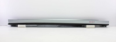 Mazda 3 gt sport правий поріг молдинг поріг оригінал фото №1