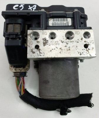 Насос тормозная abs citroen c5 iii x7 9674804480 фото №1
