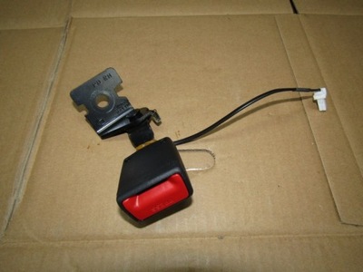 Kia ceed iii кліпса замок поперечина ременів задня задня фото №1