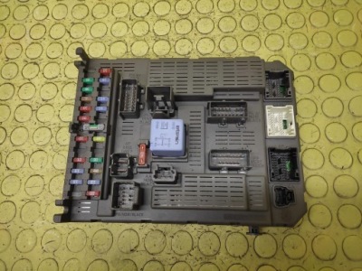 Citroen c8 модуль коробка bsi 1400310480 фото №1