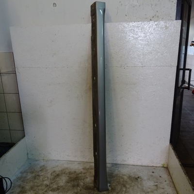 Subaru legacy 4 sedan молдинг поріг ліва фото №1