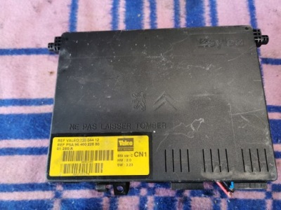 Корпус предохранителей citroen xsara ii 9646022880 фото №1