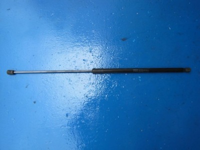 Volvo v40 cc - привід амортизатор капот фото №1