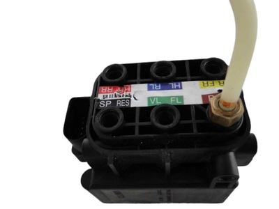 Mercedes cls 218 розподільник клапан підвіска фото №1