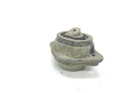 2001 bmw x5 e53 кронштейн двигателя фото №1