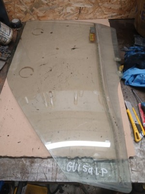 Suzuki grand vitara i 5d стекло дверь левый перед фото №1