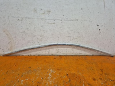 Toyota corolla cross 20- молдинг хром скло двері ліва перед 75754-16020 фото №1