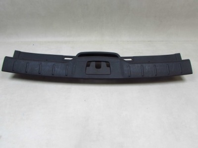 Volvo v50 захист поперечина задня поріг багажника 09486875 04-12 фото №1