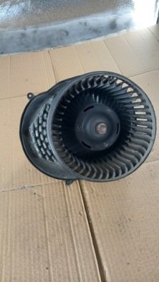 Вентилятор обігрівача volvo s60 2.4b 01r sedan фото №1