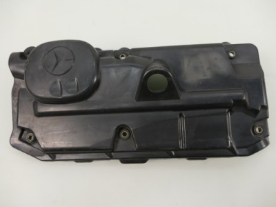 Mercedes w638 2.2 cdi 108 крышка клапанов крышка фото №1