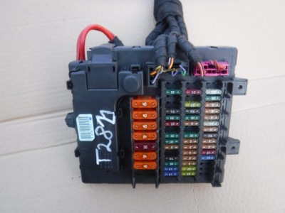 Коробка запобіжників bmw z4 e85 6911922 фото №1