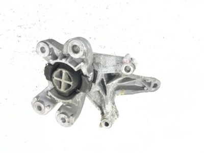 Кронштейн подушка коробки 6779806 mini r56 1.6 16v фото №1