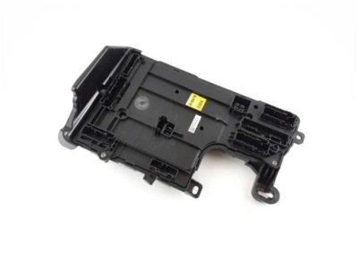 Tesla model 3 модуль комфорту 156745500c фото №1