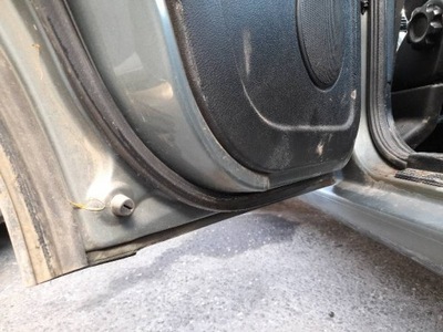 Дверь левый задняя land rover freelander фото №1