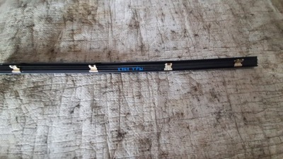 F-pace молдинг уплотнитель правый задняя внутренняя фото №1