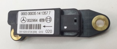 Датчик ударний mercedes 0018200726 фото №1
