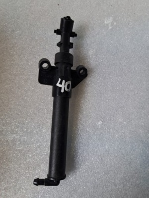 Volvo v40 ii омивач лампи правий 31276118 фото №1