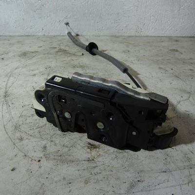 Skoda rapid замок двері правий перед 5e1837016 фото №1