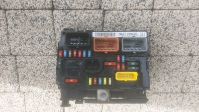 Skrzynka-moduł bsm r08-citroen;peugeot 9667199680 фото №1
