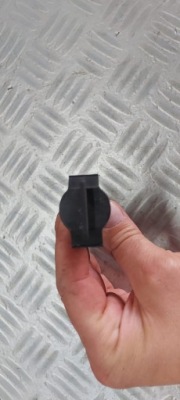 Штифт кронштейн охладитель renault clio v фото №1