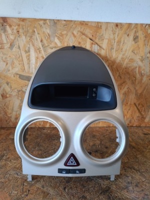 Opel corsa d 5d панель средний дисплей фото №1