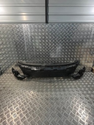 Peugeot 2008 2016-2019 решётка радиатора внутренняя 9814133480 фото №1