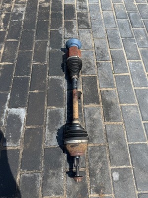 Skoda kodiaq приводной вал правая 3q0407272bh фото №1