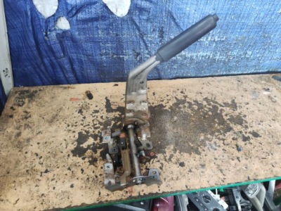 Citroen berlingo 2 рычаг тормоза ручного европа фото №1