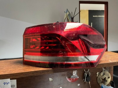 Лампа volkswagen touran 05.15- задняя правая фото №1