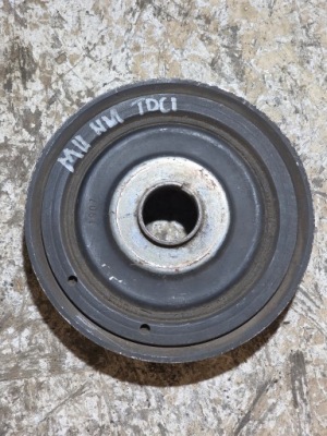 Mazda 2 de 07-13 1.4 tdci шків колінчастого вала фото №1