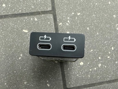 Port dual usb typ c разъём bmw x1 u11 5a84181 фото №1