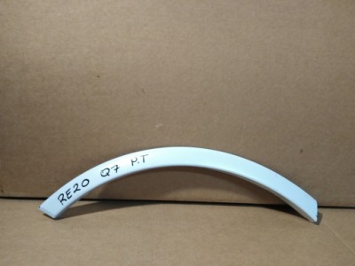 Audi q7 молдинг крила права задня 4m0853818e фото №1