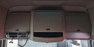 Панель приладів верхній бардачки полиця daf xf 106 lift фото №1