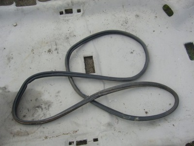 Land rover discovery iii 3 , прокладка крышки багажника фото №1